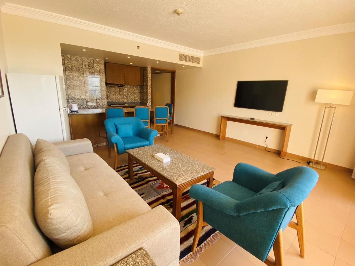 Hurghada Suites & Apartments Serviced By Marriott Exterior foto Living room