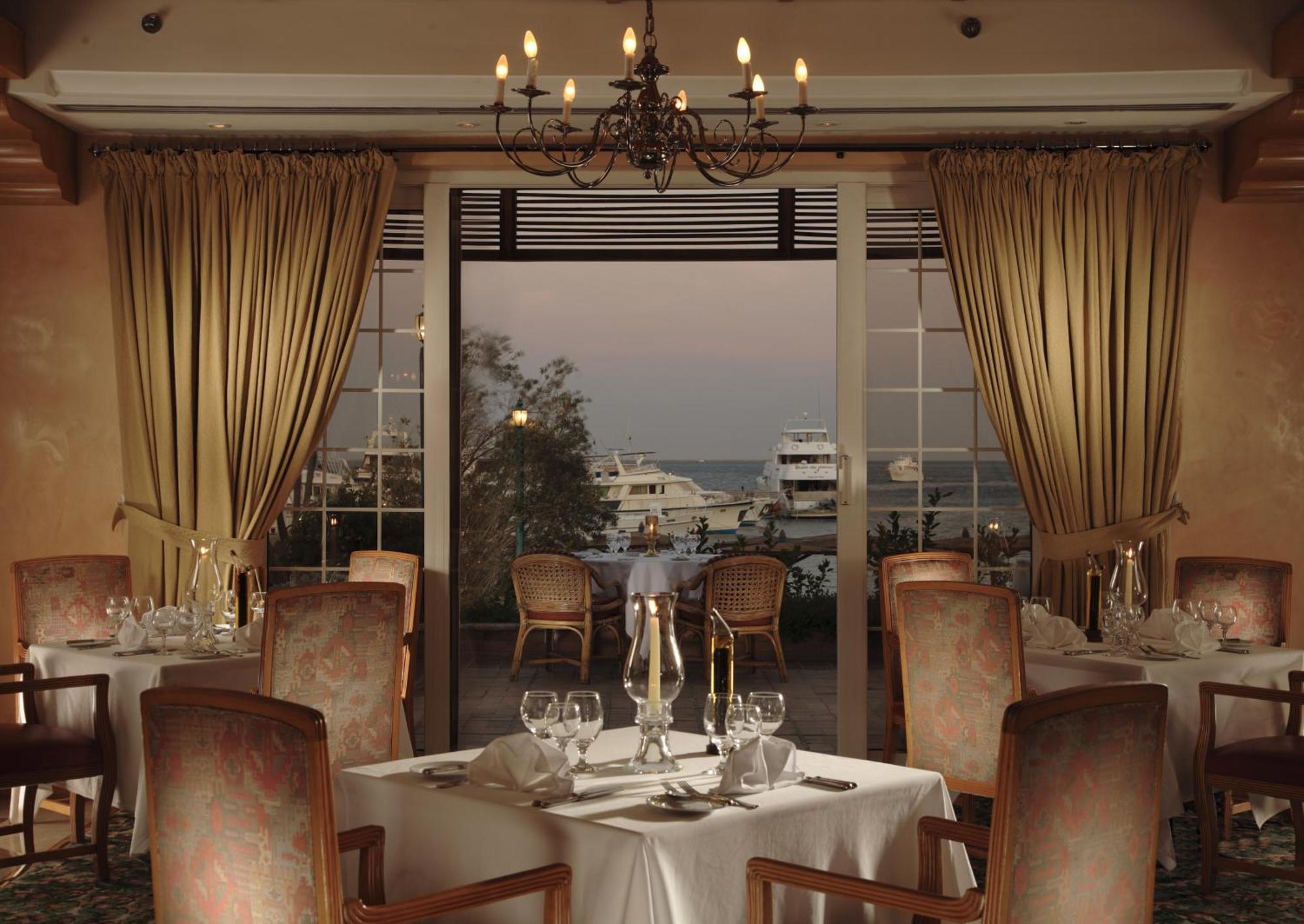 Hurghada Suites & Apartments Serviced By Marriott Exterior foto The restaurant