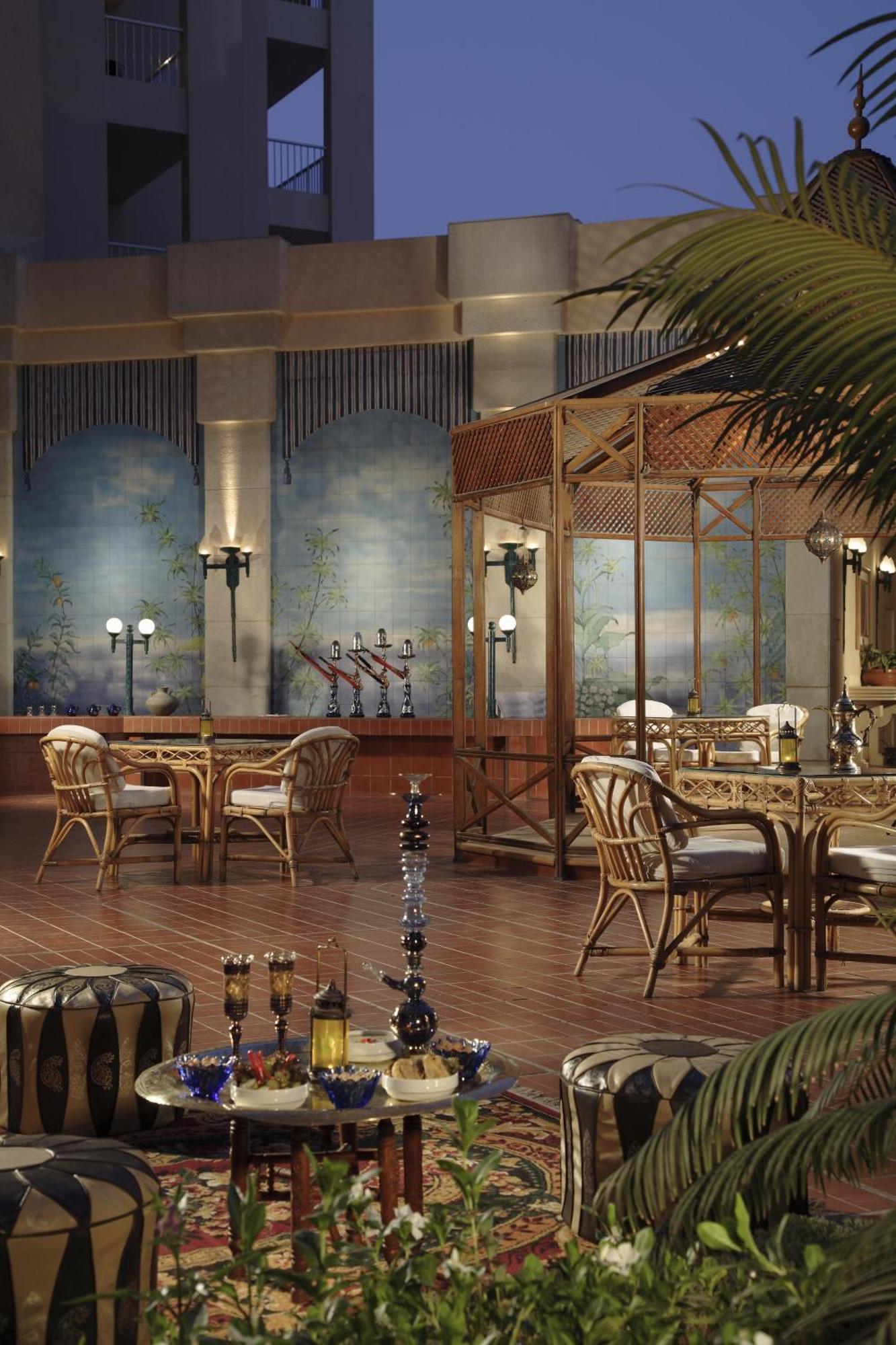 Hurghada Suites & Apartments Serviced By Marriott Exterior foto The restaurant