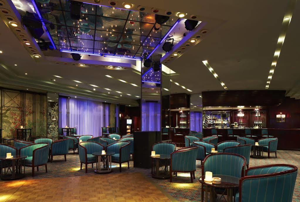 Hurghada Suites & Apartments Serviced By Marriott Exterior foto The interior of the bar