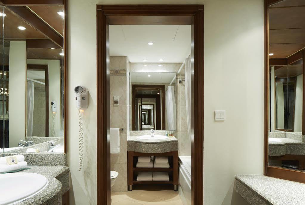 Hurghada Suites & Apartments Serviced By Marriott Exterior foto Bathroom