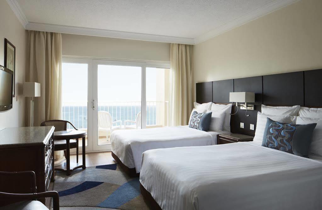 Hurghada Suites & Apartments Serviced By Marriott Exterior foto A guest room at the Sheraton Maldives Resort & Spa